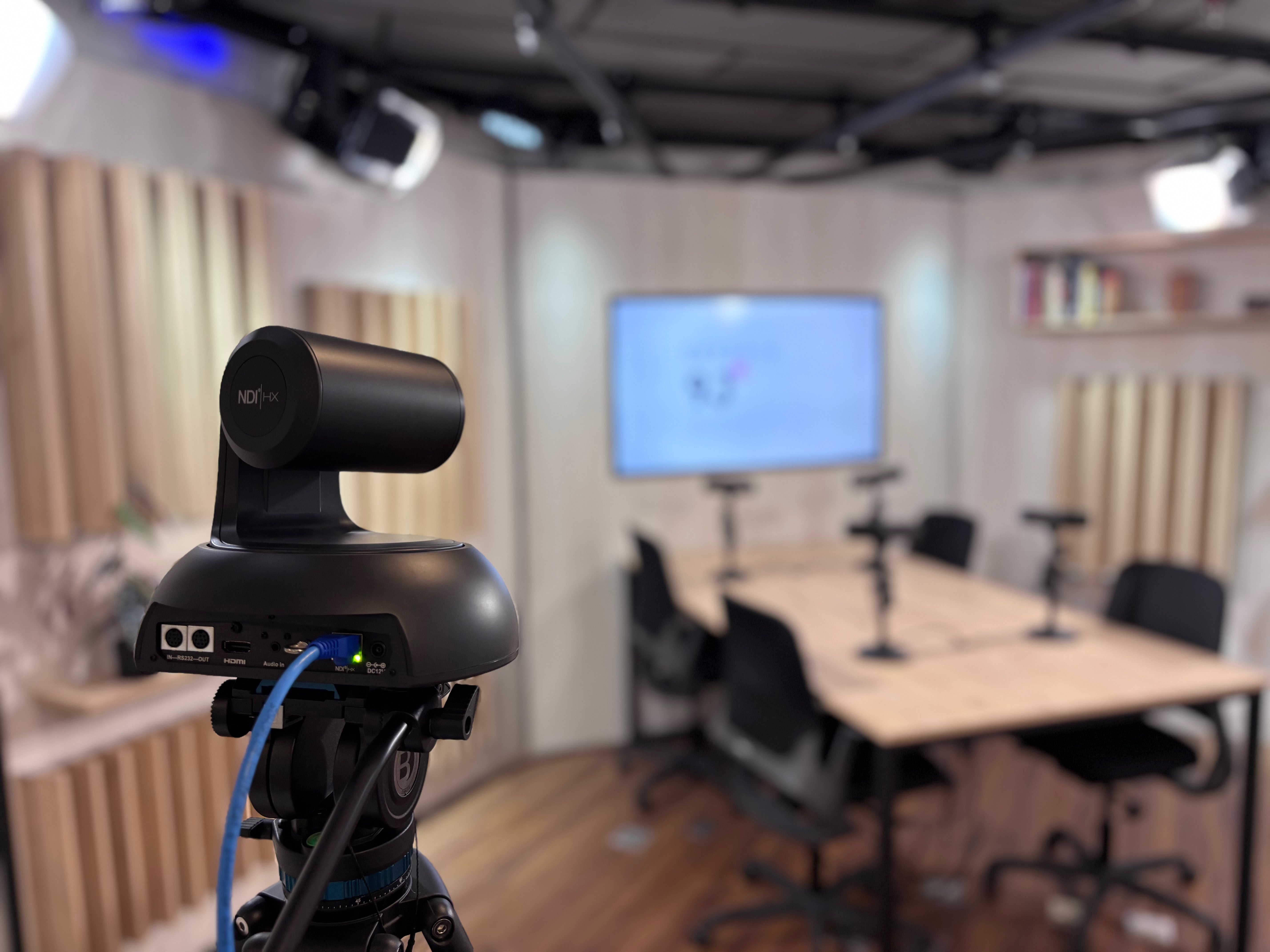 Sala montada para gravação de podcast